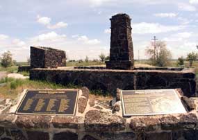Commemorative plaques now stand at the entrance to the Minidoka Monument.