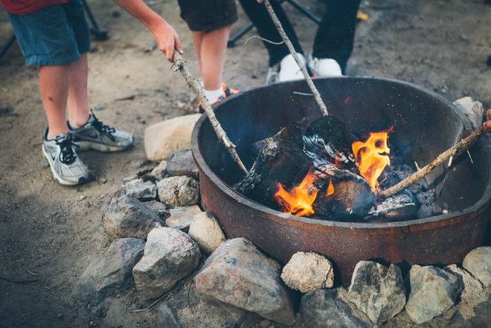 Rotating Apple Bombs on the outer ring of the fire.