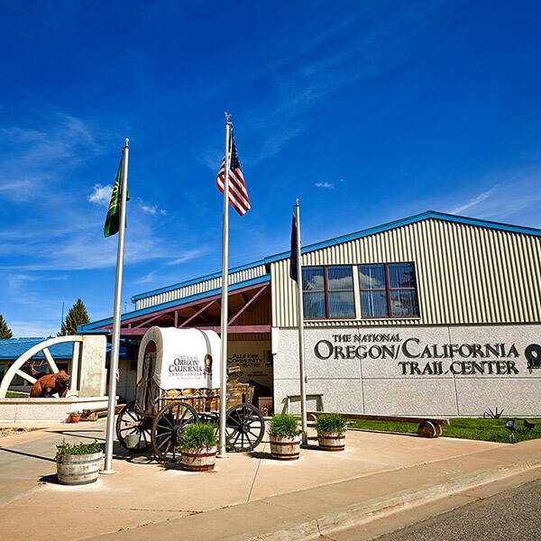 the-national-oregoncalifornia-trail-center