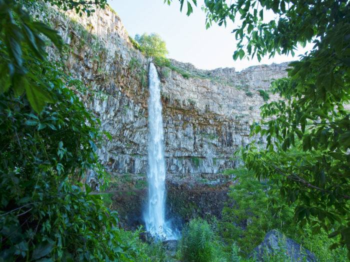 Perinne Coulee Falls, Twin Falls. Photo Credit: Idaho Tourism.