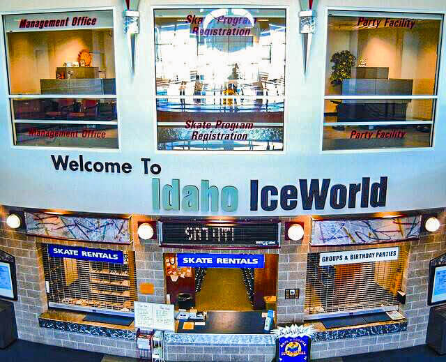 A look at the main lobby with a sign that says, Welcome to Idaho IceWorld.