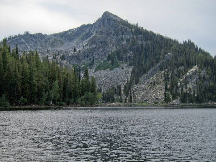 A view of Jughandle Mountain from Louie Lake. Photo Credit: Flickr/Miguel Vieira