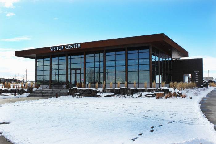 Twin FAlls VIsitor Center from the outside in winter