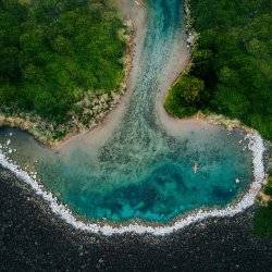 Kayaking, Blue Heart Springs, Near Hagerman. Photo Credit: Idaho Tourism