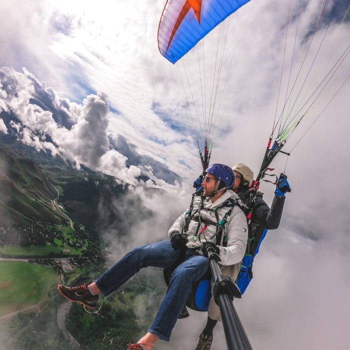 PARAGLIDING