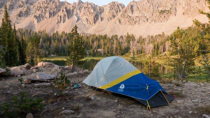 tent in the mountains 