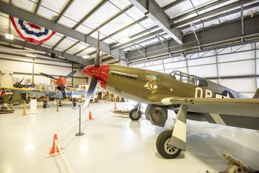 airplane exhibit Warhawk Air Museum