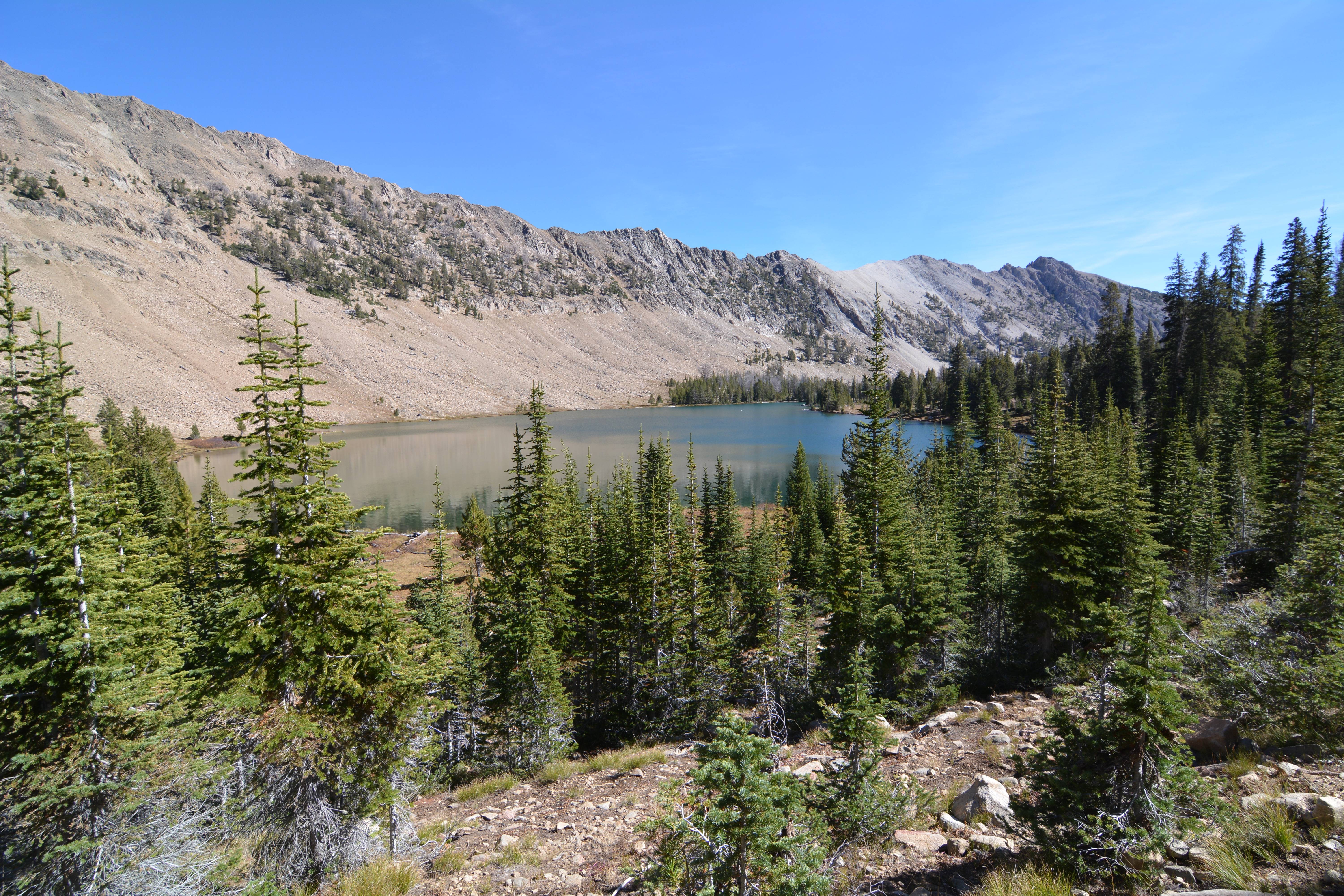 Hiking Idaho's most beautiful alpine lake in Stanley, Idaho