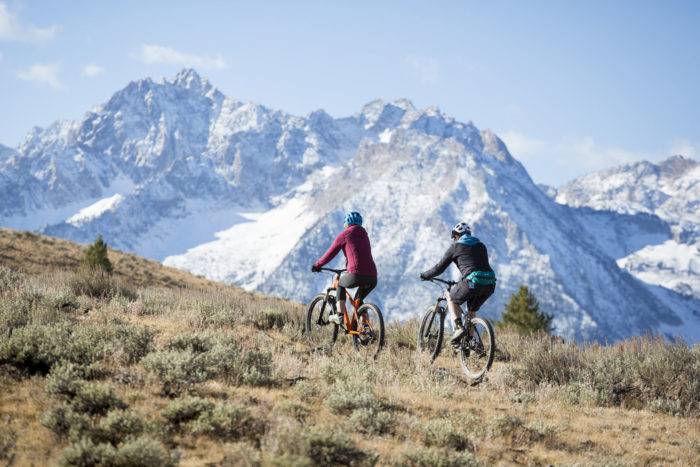 couple biking marshall ridge