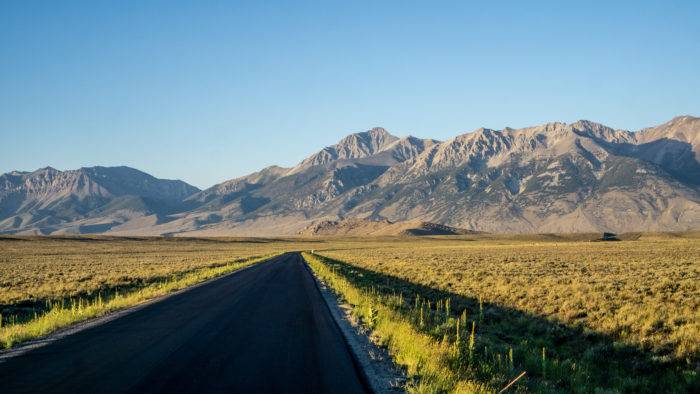 wide scenic of mount borah