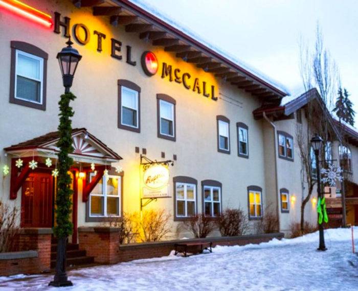 exterior of hotel mccall