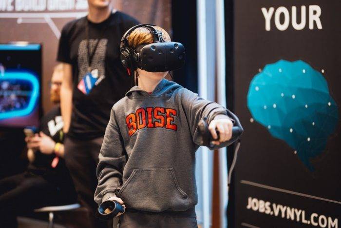 boy working with virtual reality demonstration