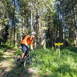 mountain bike rider at Kelly Canyon Ski Resort