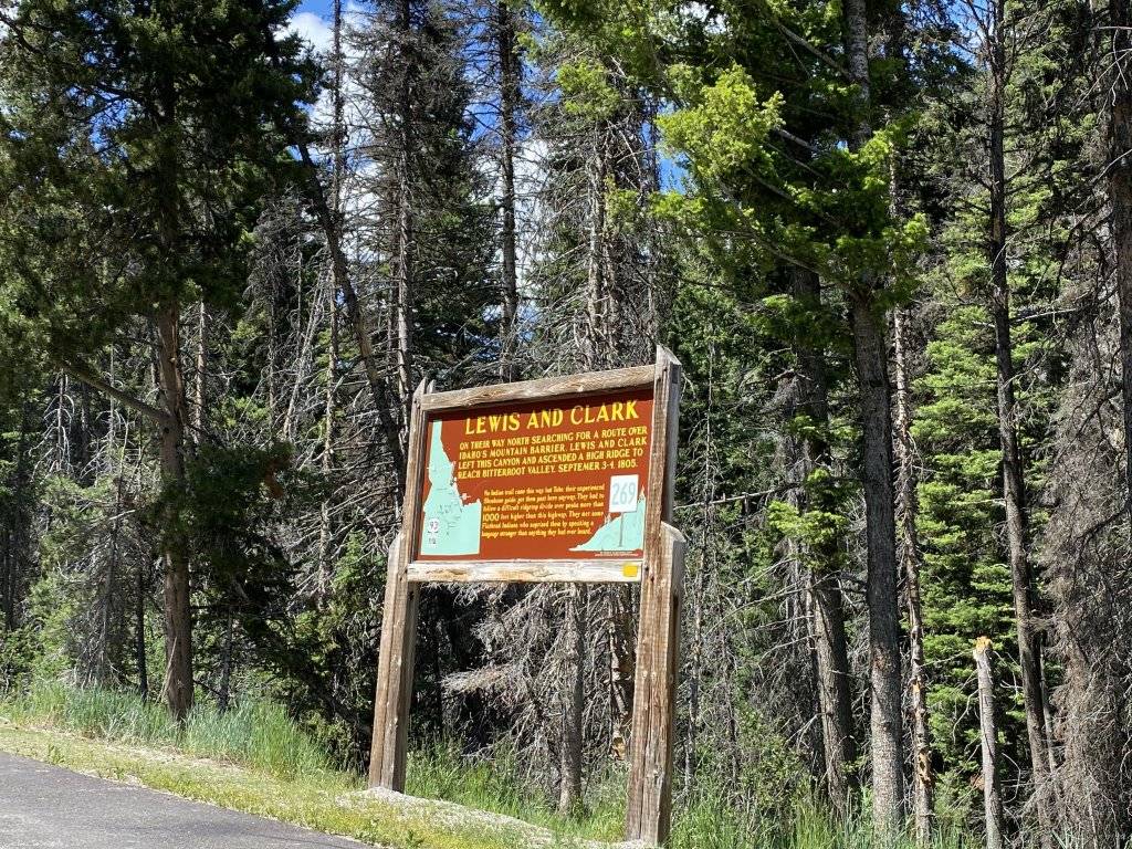 lewis and clark historical sign