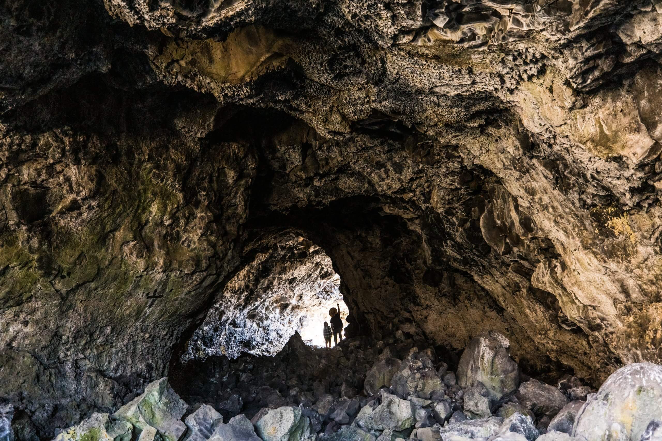 A pair looking up in the Indian Tunnel