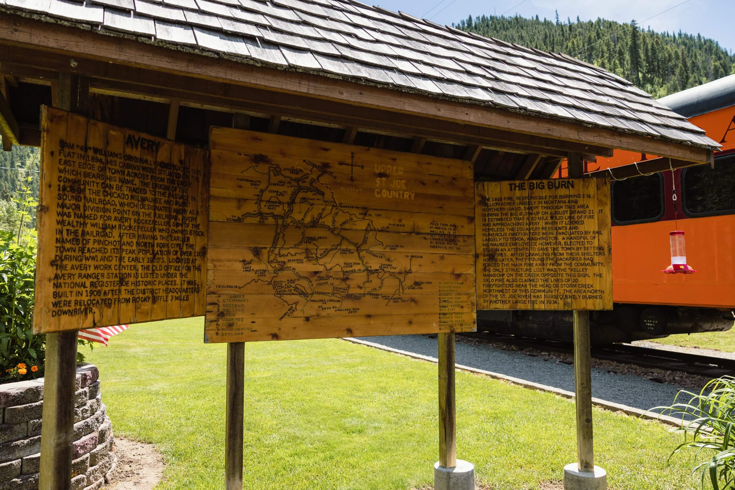 Wooden signs at the Avery Museum.