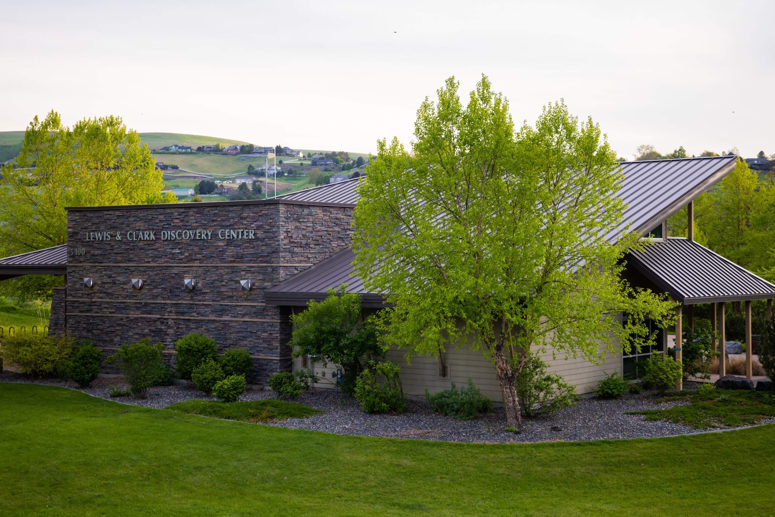 Exterior of the Lewis and Clark Discovery Center.