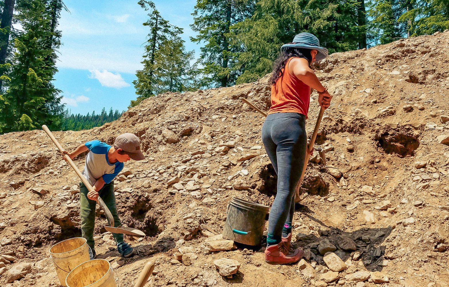 Digging for Star With Kids Visit Idaho