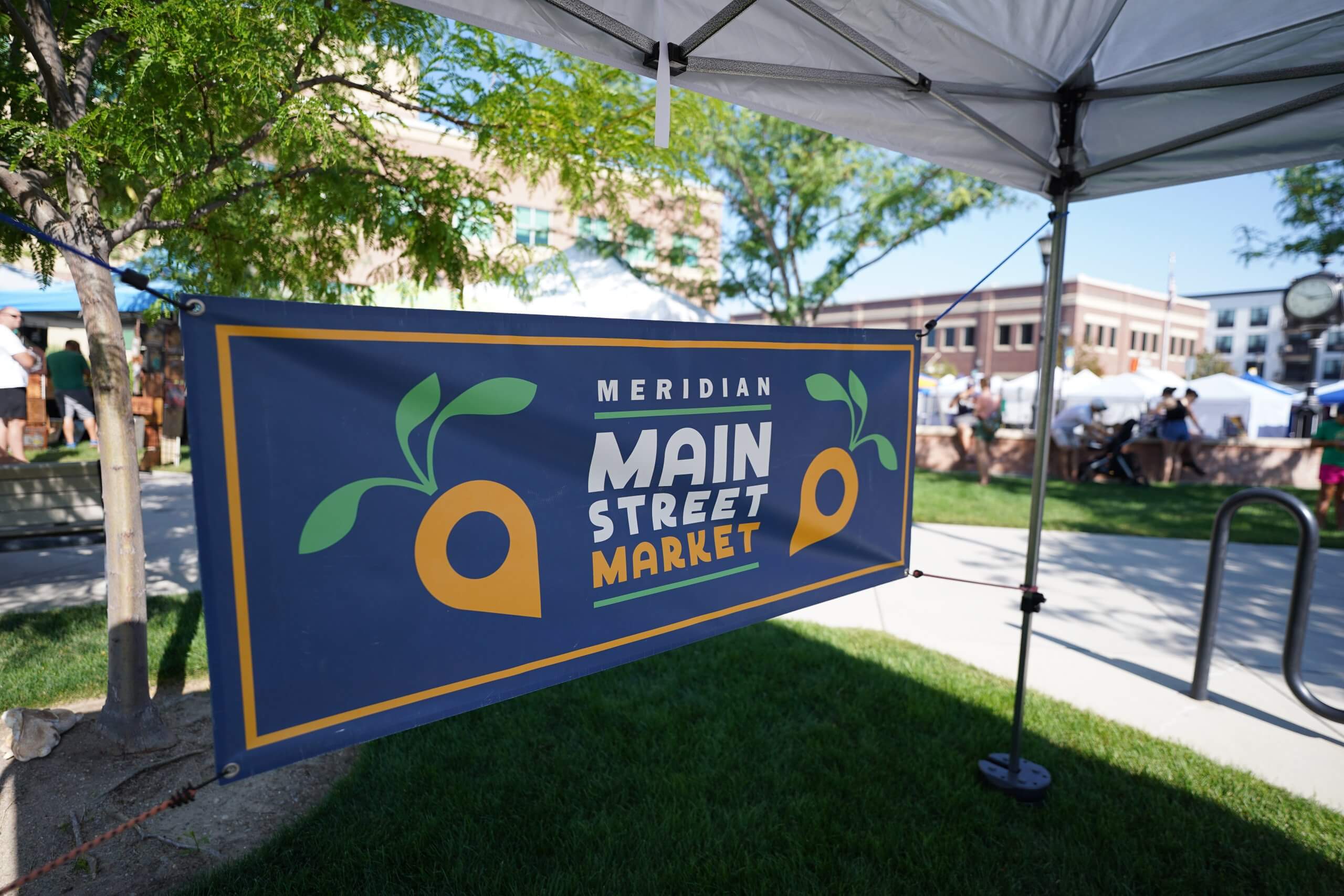 farmers market sign 