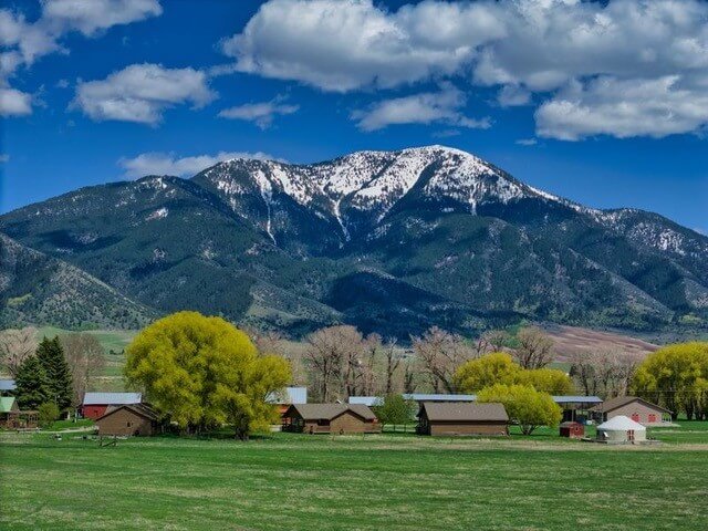 Hansen Guest Ranch