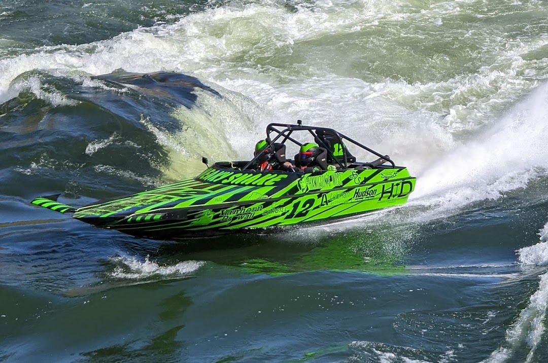 jet boat race in whitewater